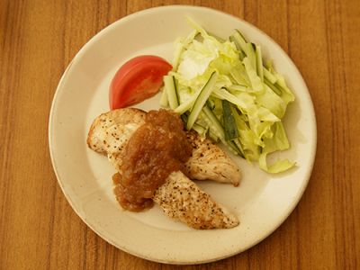 ささみの照り焼きオニオンソース｜レシピ・料理｜タニタ社員食堂レシピ