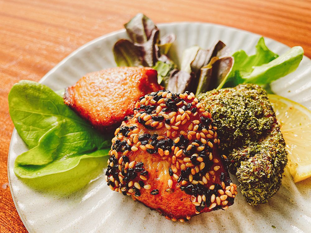 3種衣の鶏のから揚げ定食｜レシピ・料理｜タニタ社員食堂レシピ